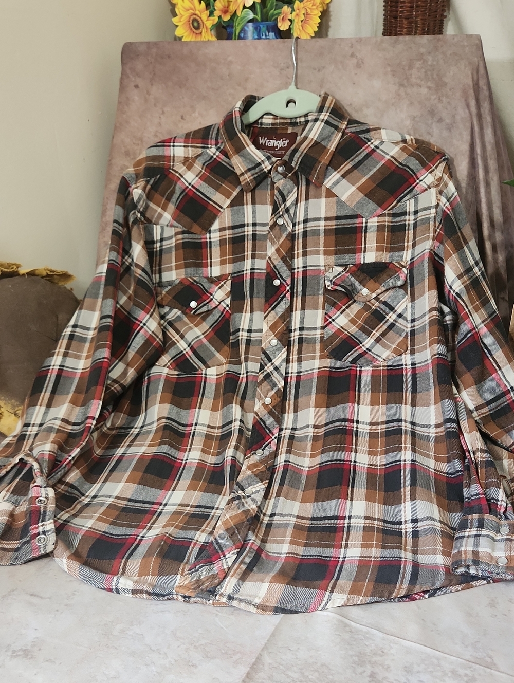Wrangler Plaid Button-Down Shirt in Brown, Cream, Black and Red Vintage Cowgirl!